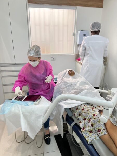 Dentistas adotam humanização e tecnologia no atendimento Dentistas adotam humanização e tecnologia no atendimento