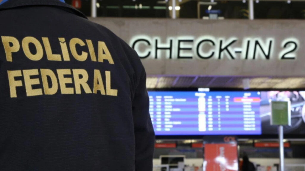 Homem suspeito de aplicar 'golpe do amor' é preso em aeroporto de Confins - Foto: Divulgação/ PF