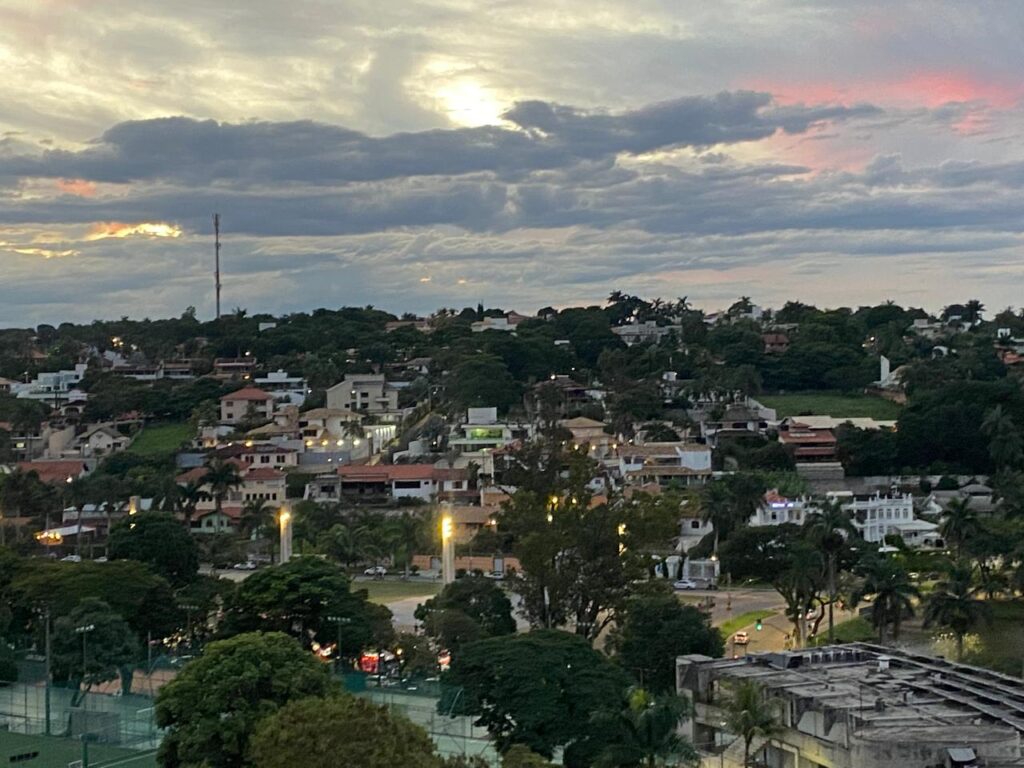 Sensação térmica chega a -0,3ºC no Buritis e BH inicia a semana com temperaturas amenas - Foto: Por Dentro de Minas