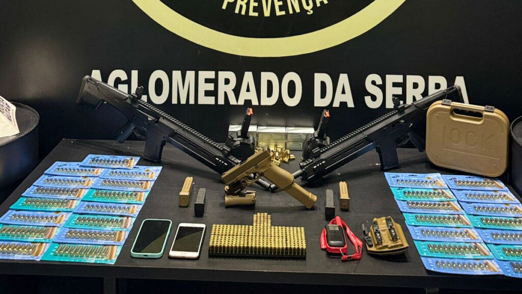 Polícia Militar apreende instrutor de armas de gangue no Aglomerado da Serra - Foto: Divulgação/PMMG