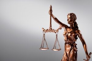 Unieuro reformula curso de Direito e foca em práticas reais