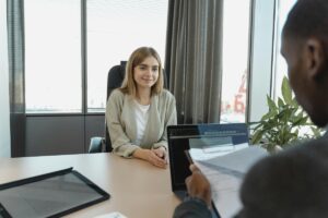 Segundo estudos, aparência pode impactar entrevista de emprego