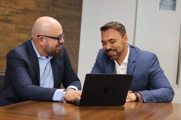 Uso de tecnologias impacta setor de seguros no país Uso de tecnologias impacta setor de seguros no país