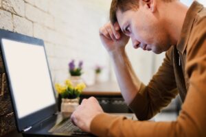 ESET alerta para golpe de phishing com páginas falsas de empresas reais