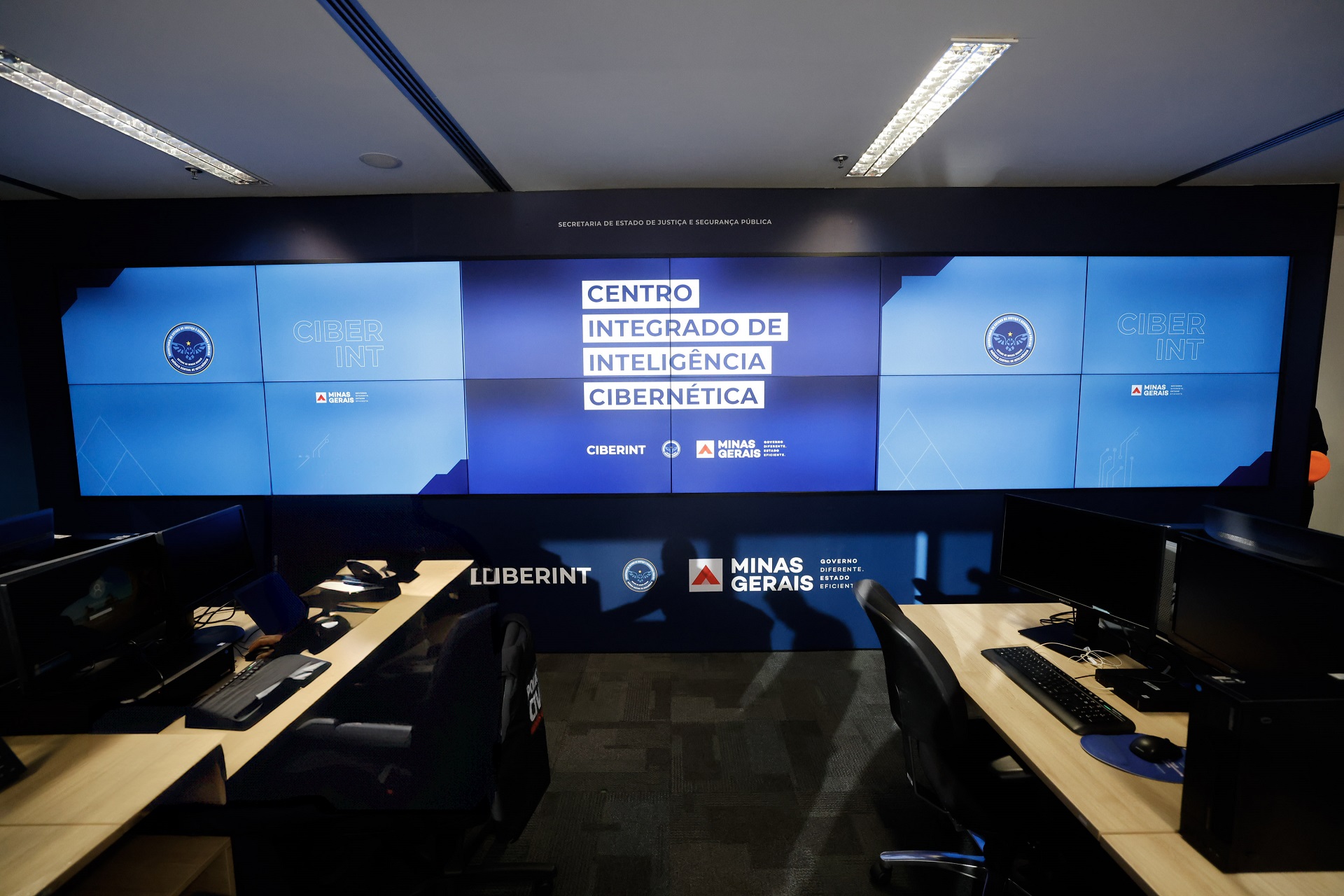 Minas Gerais ganha Centro de Inteligência Cibernética para combate a ataques em escolas 1 Centro de Inteligência Cibernética em Minas Gerais - Foto: Dirceu Aurélio / Imprensa MG