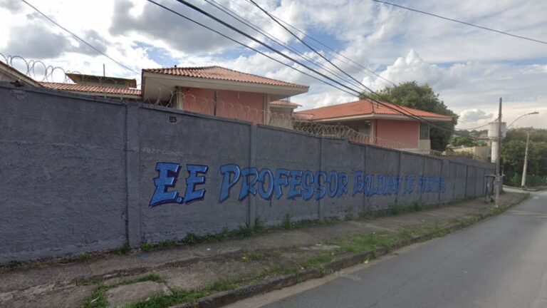 Homem é encontrado morto dentro de escola no bairro Jardim Guanabara, em BH - Foto: Reprodução/Google Street View