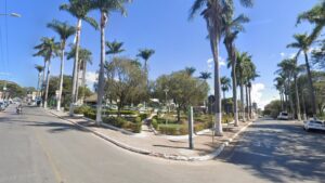 Praça Professora Júlia Chalita, em Vespasiano - Foto: Reprodução/Google Street View