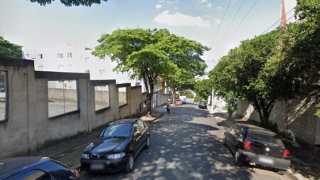 Rua Adelina Maria de Oliveira no bairro Diamente - Foto: Reprodução/Google Street View