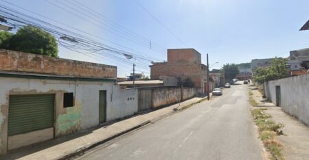Homem é morto a tiros após briga em bar em Ribeirão das Neves - Foto: Reprodução/Google Street View