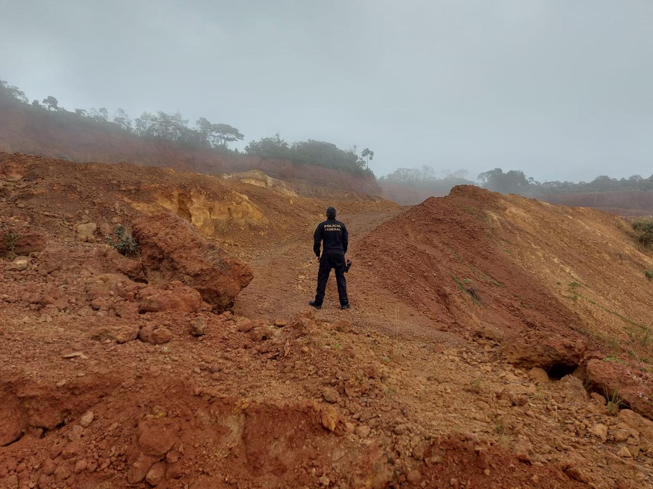 Operação da PF mira esquema de extração ilegal de minério em Minas - Foto: Divulgação/PF