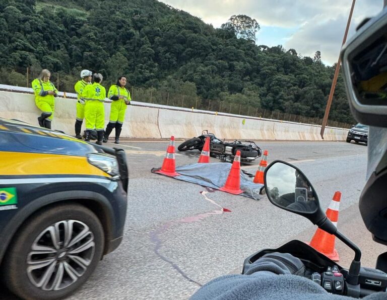 Motociclista morre em acidente com carro na BR-040, em Nova Lima - Foto: Reprodução/Redes Sociais
