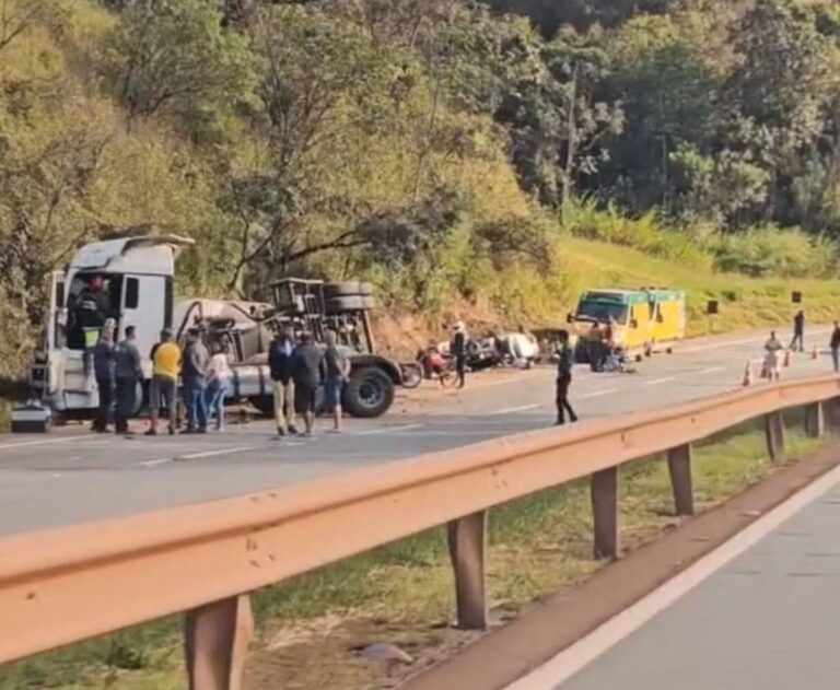 Acidentes interditam diferentes pontos da BR-381, na Grande BH - Foto: Reprodução/Redes Sociais