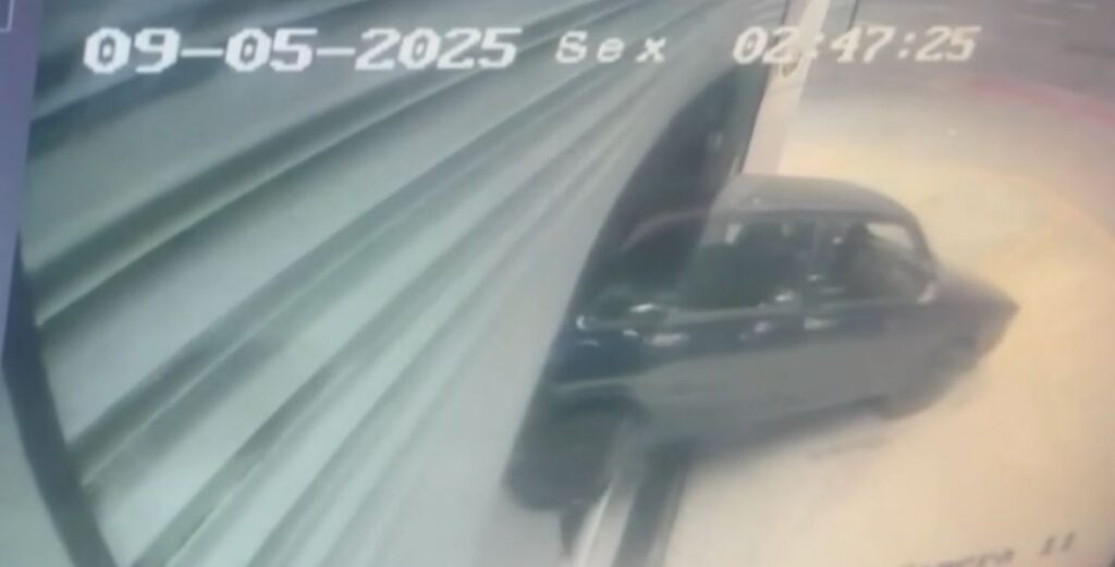 Gangue da marcha à ré invade drogaria na avenida Raja Gabáglia, em BH - Foto: Reprodução/TV Globo