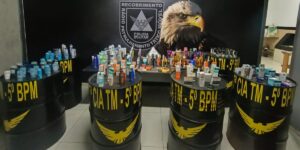 Mulher suspeita de integrar 'gangue da marcha à ré' é presa em BH - Foto: Divulgação/PMMG