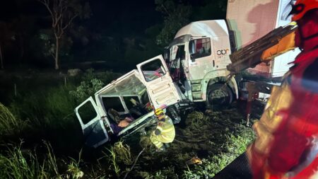 Mortos em acidente na BR-251 eram trabalhadores que voltavam para o Ceará - Foto: Divulgação/Corpo de Bombeiros