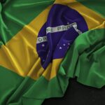 Obra de Samuel Hanan analisa dados e revela as fissuras sociais do país
