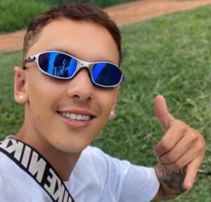 Marlon Silva: Influenciador digital morre atropelado após cair de moto em rodovia de MG - Foto: Reprodução/Redes Sociais