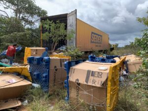 PF combate grupo que saqueava caminhões dos Correios e Mercado Livre na BR-251 - Foto: Divulgação/PFMG