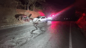 Dois homens morrem em acidente frontal na MGC-122, em Monte Azul - Foto: Divulgação/PMMG
