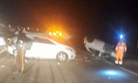 Motorista morre após capotar carro na BR-262, em Juatuba - Foto: Reprodução/Redes Sociais