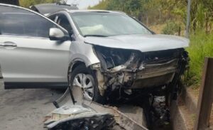 Duas pessoas ficam feridas após acidente dentro da Ceasa, em Contagem - Foto: Divulgação/CBMMG