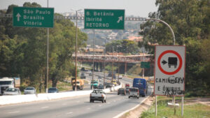 PBH assume o Anel Rodoviário de BH com promessa de reformas e infraestrutura - Foto: Reprodução/Anel Rodoviário