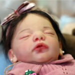 Homem agride bebê de 4 meses após confundi-la com boneca reborn em BH - Foto: Reprodução