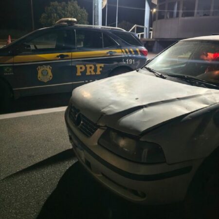 Saveiro furtada em SP há mais de 20 anos é recuperado na Grande BH - Foto: Divulgação/PRF