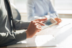 E-book analisa os desafios do marketing político