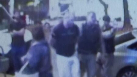 Homem que agrediu bebê achando que era 'reborn', em BH, tem prisão ratificada - Foto: Reprodução/Câmera de segurança