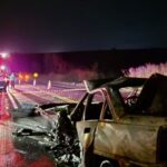 Motorista morre carbonizado em batida entre carro e dois caminhões na BR-153 em Prata - Foto: Divulgação/Corpo de Bombeiros