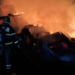 Batida entre carretas seguida de incêndio deixa três mortos na BR-381 - Foto: Divulgação/Corpo de Bombeiros