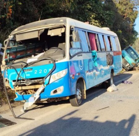 Acidente um morto e quatro feridos na MG-050, em São Sebastião do Oeste - Foto: Reprodução/Redes Sociais
