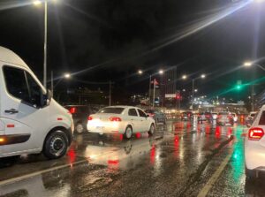 Belo Horizonte volta a registrar chuva após 47 dias - Foto: Por Dentro de Minas