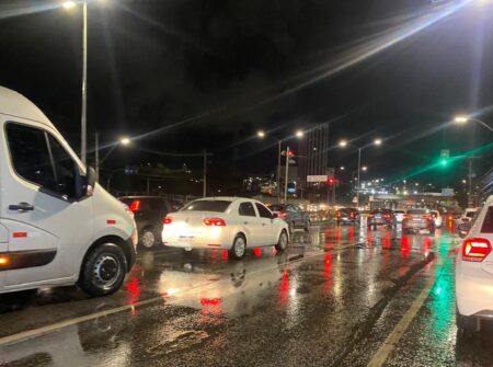 Belo Horizonte volta a registrar chuva após 47 dias - Foto: Por Dentro de Minas
