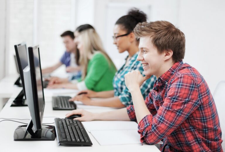 Instituto BH Futuro oferece 150 vagas em cursos gratuitos; veja como se inscrever - Foto: Divulgação/Depositphotos