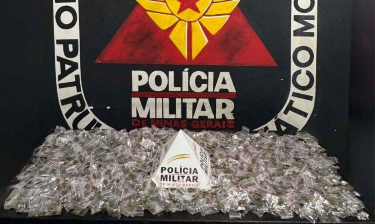 Olheiro do tráfico é preso com mais de 1.200 porções de maconha no bairro Mariquinhas, em BH - Foto: Divulgação/PMMG