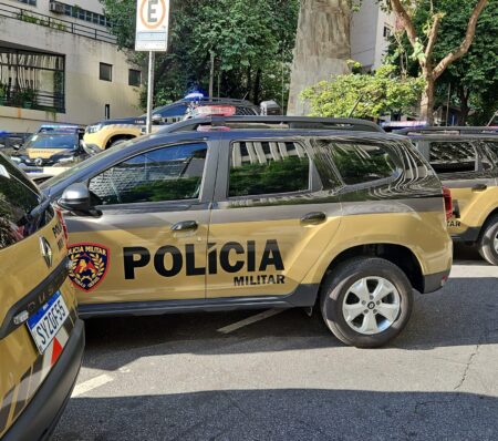 Homem é morto a tiros por dupla em moto no bairro Palmital, em Santa Luzia - Foto: Marcilene Neves/PMMG