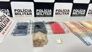 Vovó do tráfico é presa após perseguição policial no Vale do Rio Doce - Foto: Divulgação/PMMG