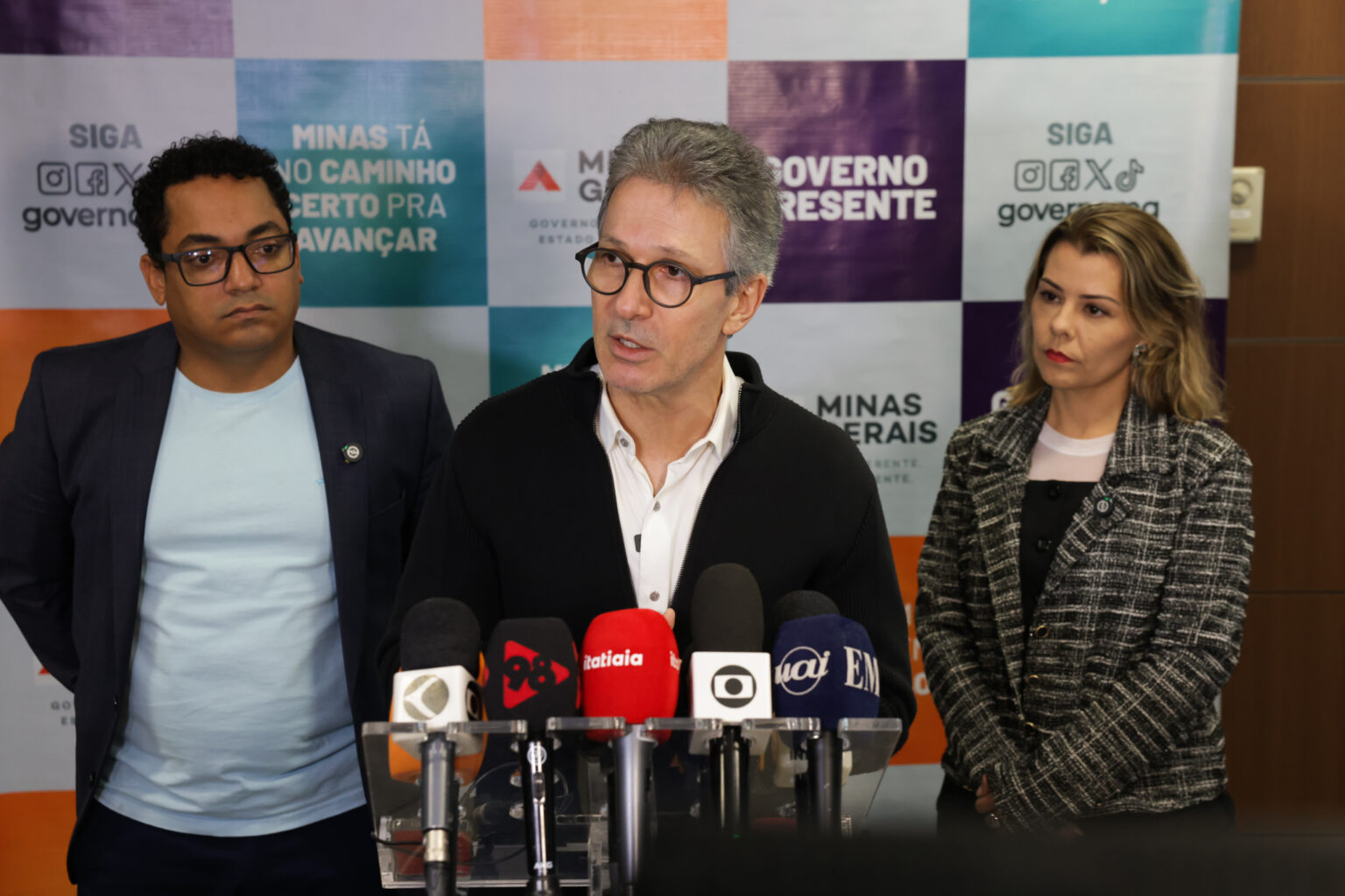 Governo de Minas suspende temporariamente o Programa de Escolas Cívico-Militares Governo de Minas confirma pagamento do 13º salário em parcela única; veja data - Foto: Gil Leonardi / Imprensa MG