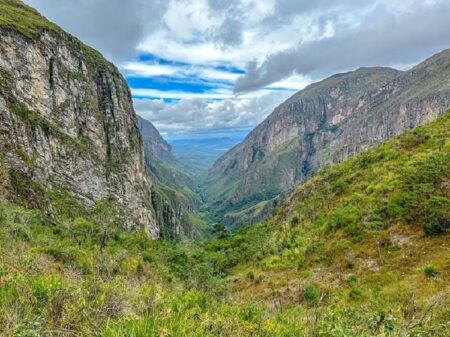 Homem morre após cair de 20 metros durante escalada na Serra do Cipó - Foto: Divulgação