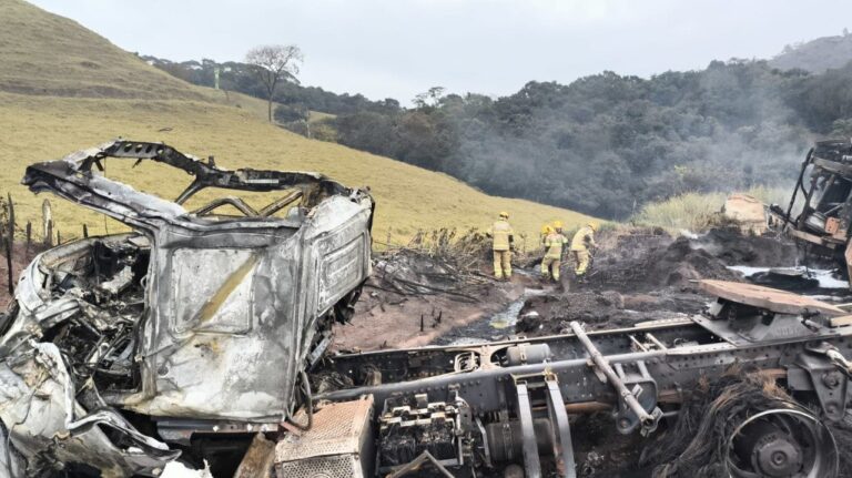 Caminhão-tanque explode e mata motorista carbonizado na BR-040, em Congonhas Caminhão-tanque explode e mata motorista na BR-040, em Congonhas - Foto: Divulgação/Corpo de Bombeiros