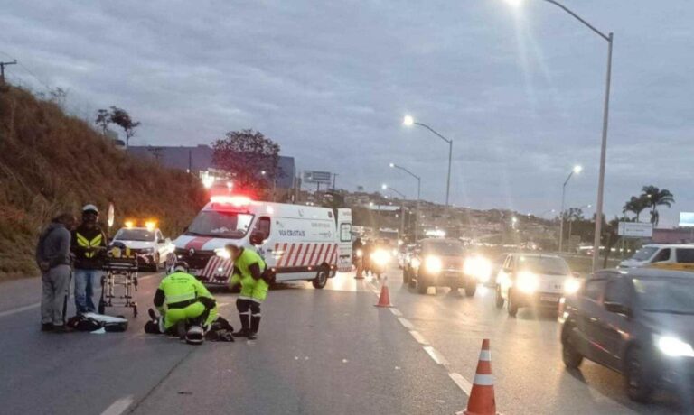 Garupa de moto em acidente na BR-040, em Ribeirão das Neves - Foto: Divulgação
