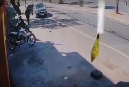 Homem é morto a tiros dentro de barbearia no bairro Novo Riacho, em Contagem - Foto: Reprodução
