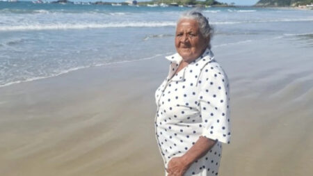 Idosa morre após ser atropelada na calçada em Contagem - Foto: Reprodução