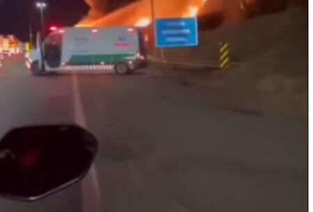 Caminhão pega fogo e interdita trecho da Rodovia Fernão Dias, em Betim - Foto: Reprodução