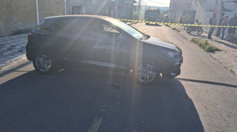 Mulher se confunde com carro automático, atropela e mata marido em Contagem - Foto: Reprodução