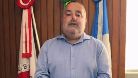 Prefeito de Itatiaiuçu recua após críticas à PM por blitz durante Festa do Peão e pede desculpas públicas - Foto: Reprodução