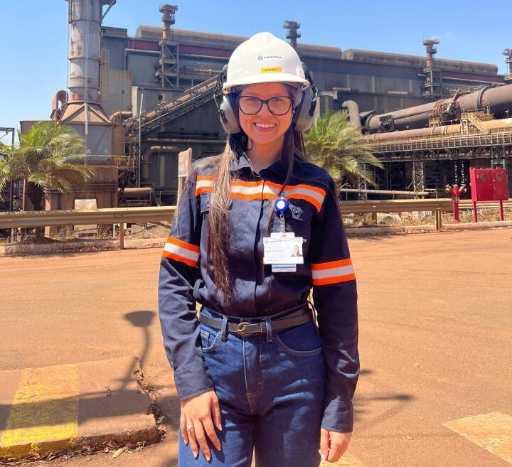 Gabriely Araujo, estagiária de Produção em Barro Alto na Anglo American - Foto: Divulgação/Anglo American
