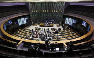 Aécio Neves, Duda Salabert, Reginaldo Lopes e mais: veja quem são deputados mineiros que votaram não a PEC da Blindagem - Foto: Kayo Magalhães/Câmara dos Deputados